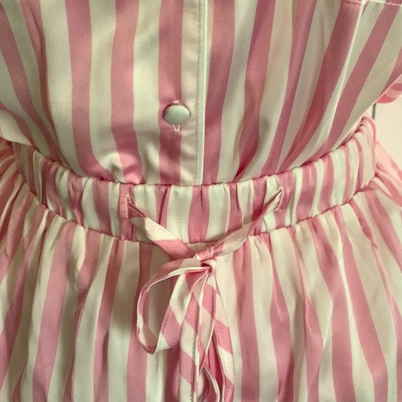 MISSGUIDED Pajama Set - Picture 10 of 16